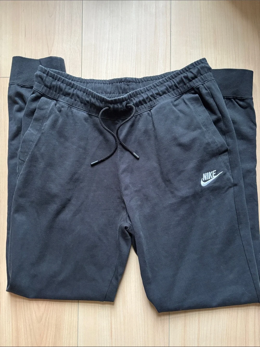 Nike Cotton Jogger Style Sweat Pant. Black. Size Medium. Like New